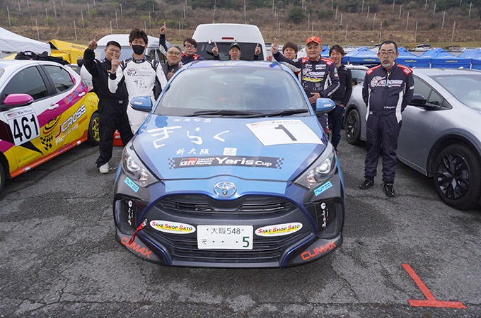 No.001 JCrossRacing / 新大阪きらく☆おきつ内科CL Yaris / 廣島 嵩真 選手