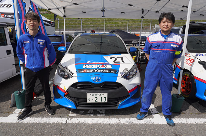 No.027 APROS Racing / ワコーズWMレイズTスポHPIYaris / AZUMAX 選手