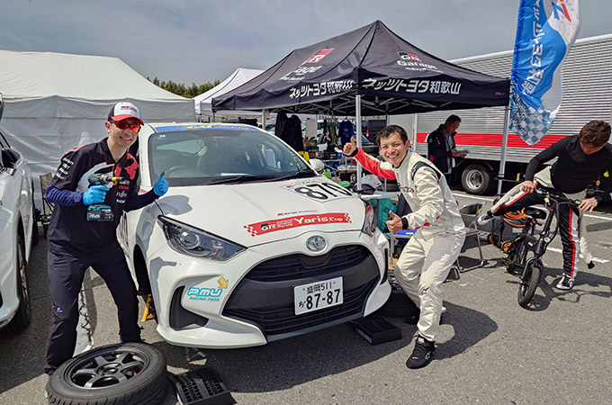 No.870 奥田 将史 / 毎日の通勤車はなまる号プロミューYaris / 奥田 将史 選手