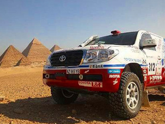 2011年10月にエジプトで開催されたファラオラリーに参戦したTLC。ダカールラリー本番に向け、様々な車両の負荷テストを実施