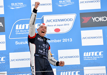 レース2のウィナー、トム・コロネルはかつて日本のF3やフォーミュラ・ニッポンでチャンピオンを獲得したドライバー。日本のファンにもおなじみだ。