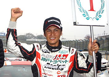 2014年度は谷口信輝選手が10戦中5勝でシリーズチャンピオンに輝いた