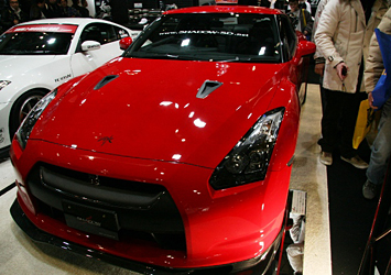 SHADOW SPORTS 給排気系チューンとカーボンパーツを装着したGT-R