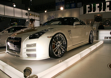 BRANEW 東京国際カスタムカーコンテスト2009のスポーティーカー部門で優秀賞を受賞したGT-R