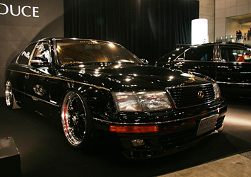 JUNCTION PRODUCE JUNCTIONのエアロの中でも大きさを控えたモデル。それでも雰囲気は十分