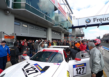 VLN-2 決勝：ピット作業
