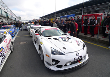 VLN-2 決勝：ピットスタートのLFA