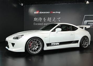 第40回ﾆｭﾙﾌﾞﾙｸﾘﾝｸ24時間耐久レース会場にて展示