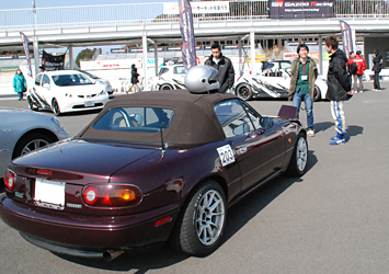 サーキットチャレンジ プロのドライバーを相手に聞きたいことはたっぷり！