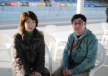 ハイブリッドチャレンジ リベンジ参加の内藤さんご夫婦。前回同様2位の成績に拍手！