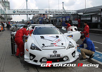 ピット風景　#152 GAZOO Racing / LEXUS LFA