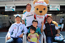 トヨタ くま吉 F3ドライバー2人と関谷さんと兄弟2人と
