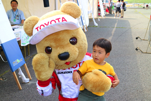 トヨタ くま吉 黄色Tシャツの男の子と@ スーパーフォーミュラ 2015年 第5戦 オートポリス
