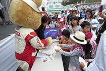 トヨタ くま吉 誕生日を祝ってくれる子供達が続出