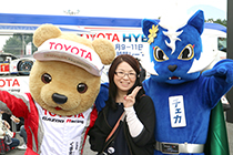 トヨタ くま吉 チェカと黒縁眼鏡の女性と@ WEC 2015年 第6戦 富士6時間レース