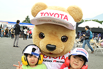トヨタ くま吉 赤黄色ヘッドセットの兄弟と@ WEC 2015年 第6戦 富士6時間レース