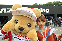 トヨタ くま吉 TOM'Sパスケースの女性と@ WEC 2015年 第6戦 富士6時間レース