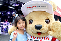 トヨタ くま吉 水色の服の女の子と@ WEC 2015年 第6戦 富士6時間レース