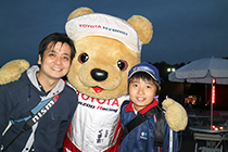 トヨタ くま吉 ミシュランキャップの親子2人と@ WEC 2015年 第6戦 富士6時間レース