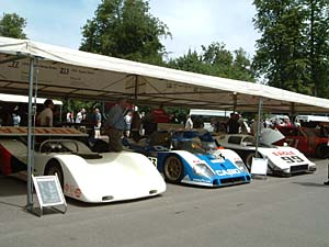 幻のトヨタ７・ターボやル・マン仕様のTS010らと共に、最新のF1カーが揃ってタイムトライアルを見せる