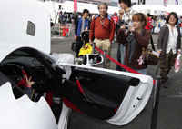 PETRONAS TOM'S SC430のコックピット搭乗体験
