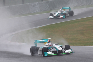 レース2は中嶋一貴とアンドレ・ロッテラーのチームメイト対決に