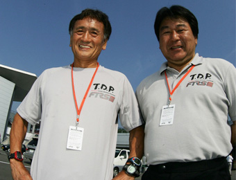 こちらがTDPを支える2人のブレーン
左がフィジカル面をサポートして頂いている渋谷先生、
右がメンタル面をサポートして頂いている高妻先生