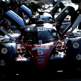 TS050 HYBRID in pitlane