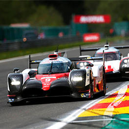 TS050 HYBRID #9 passed Porsche #1