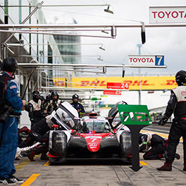 The pis stop of TS050 HYBRID #7