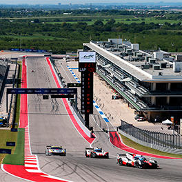 Porsche and TS050 HYBRID the 1st corner of the Circuit of the Americas