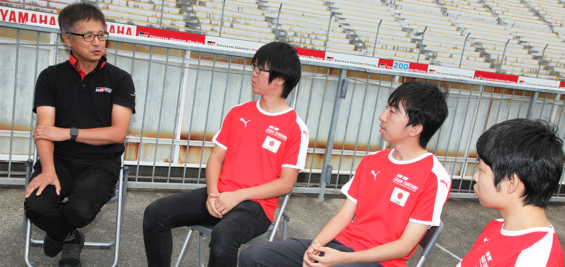 Tetsuya and the players having a conversation