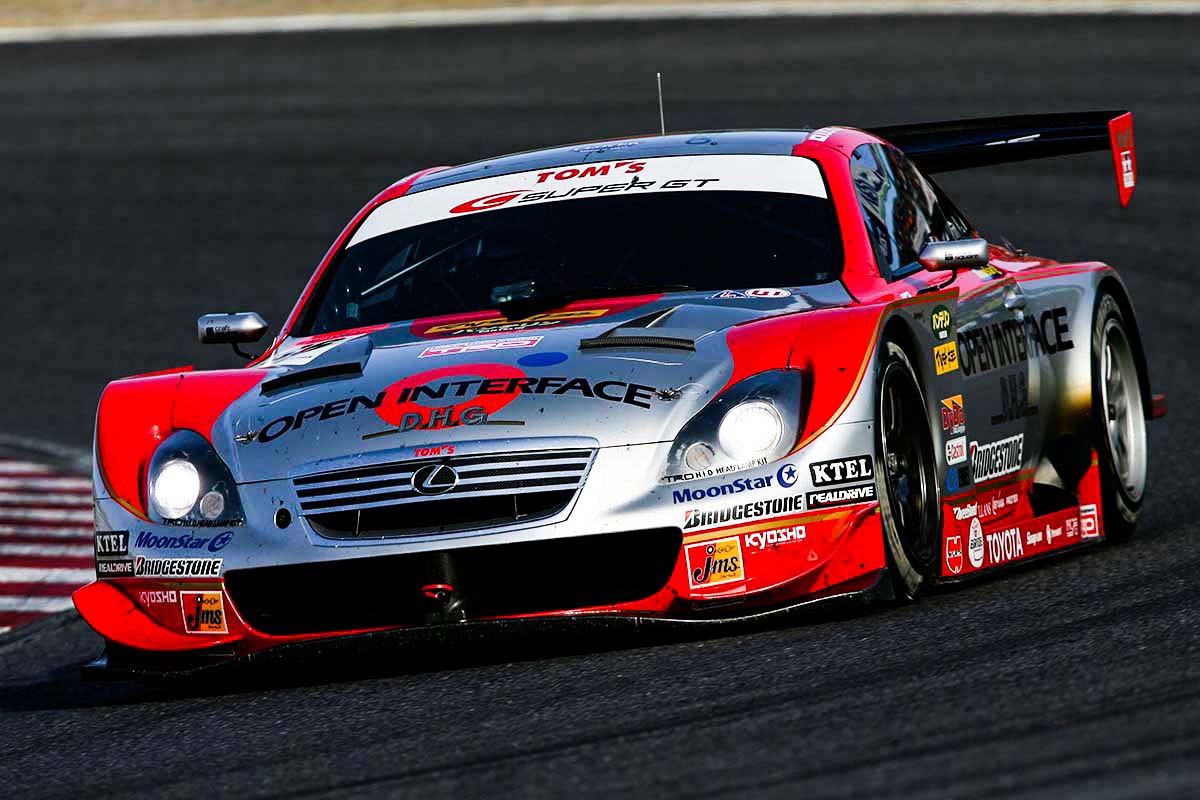 SC430のSUPER GTデビューレースで優勝し、シリーズタイトルも獲得したOPEN INTERFACE TOM'S SC430 36号車（2006年）