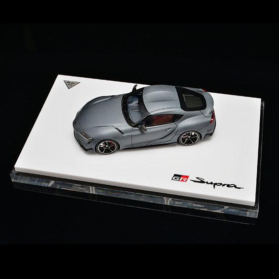 GR SUPRAモデルカー 1/43 Pro Edition