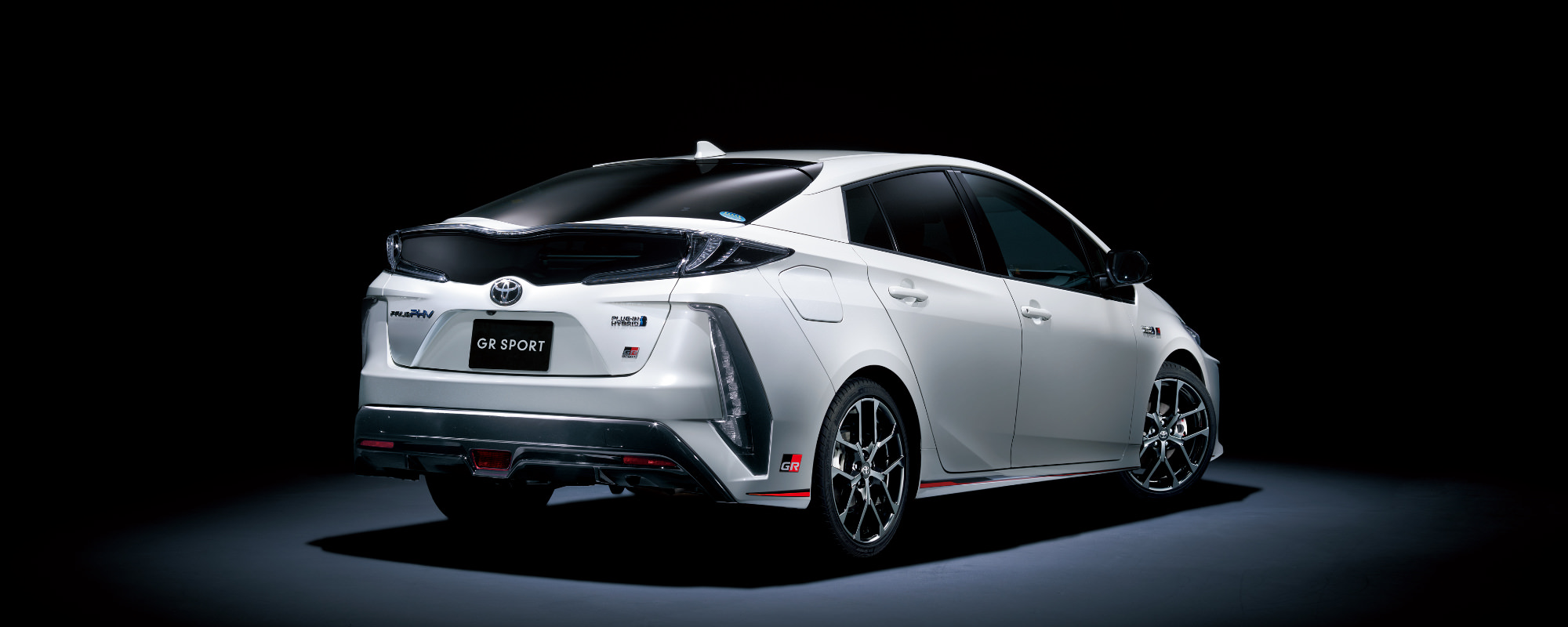 PRIUS PHV GR SPORT｜エクステリア | GR | TOYOTA GAZOO Racing