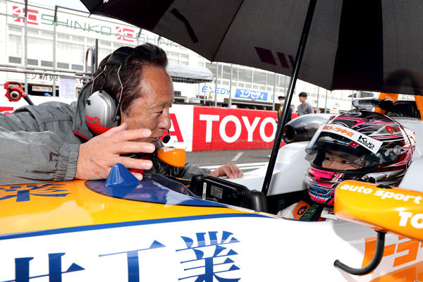 2015年チャンピオンの坪井翔は今シーズン全日本F3選手権とSUPER GTのGT300クラスに参戦している