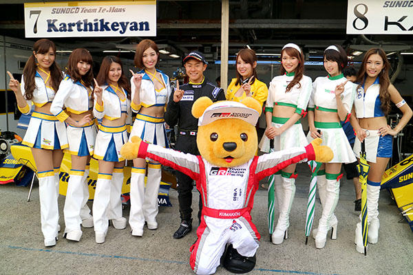 トヨタ くま吉 片山選手とレースクイーン8名と@ スーパーフォーミュラ 2016年 第2戦 岡山