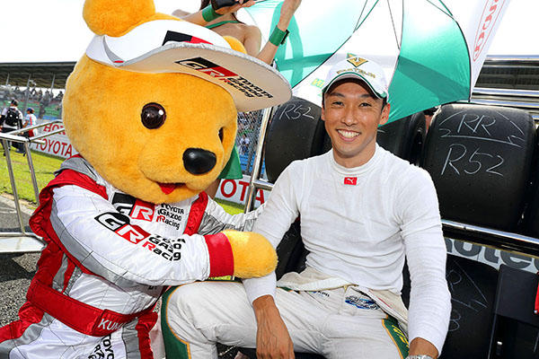 トヨタ くま吉 レース直前の中嶋選手と一緒に@ スーパーフォーミュラ 2016年 第5戦 岡山