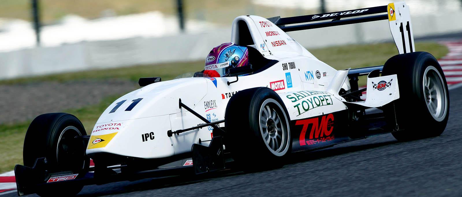 2012年 FCJ（フォーミュラチャレンジ・ジャパン）でフォーミュラカーのレースデビューを果たした坪井翔