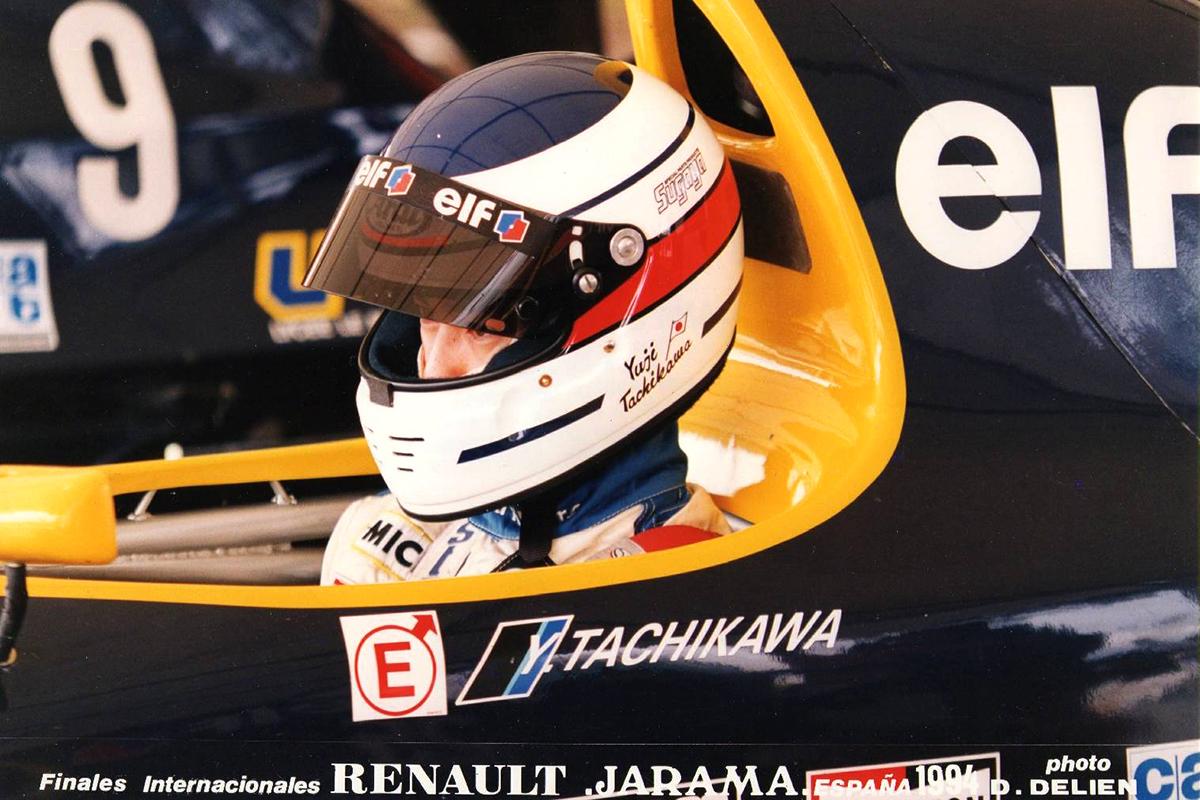 1994年にフランスに渡り、フランス・フォーミュラルノー・エルフ キャンパス シリーズに参戦した