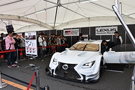 TOYOTA GAZOO Racingブースに展示された車両たち