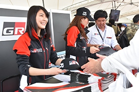 TOYOTA GAZOO Racingブースに展示された車両たち