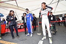 TOYOTA GAZOO Racingブースに展示された車両たち