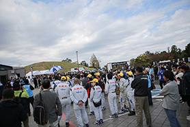 会場・人物