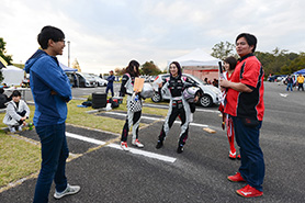 会場・人物