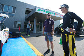 会場・人物