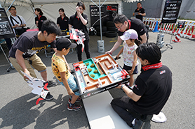会場・人物