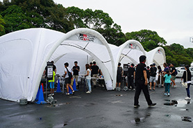 会場・人物