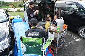 会場・人物
