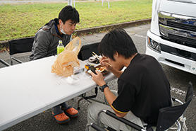 会場・人物